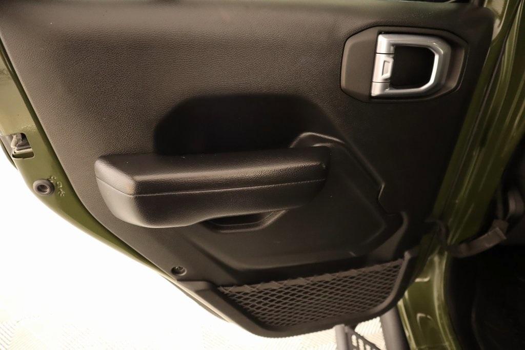 used 2021 Jeep Gladiator car, priced at $32,797