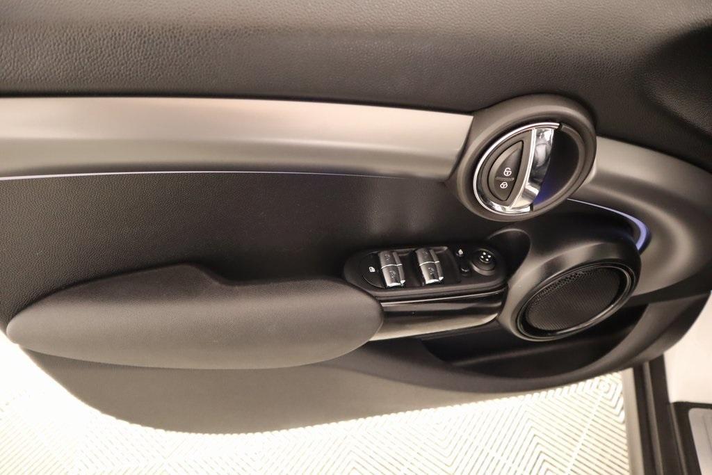 used 2024 MINI Hardtop car, priced at $26,109