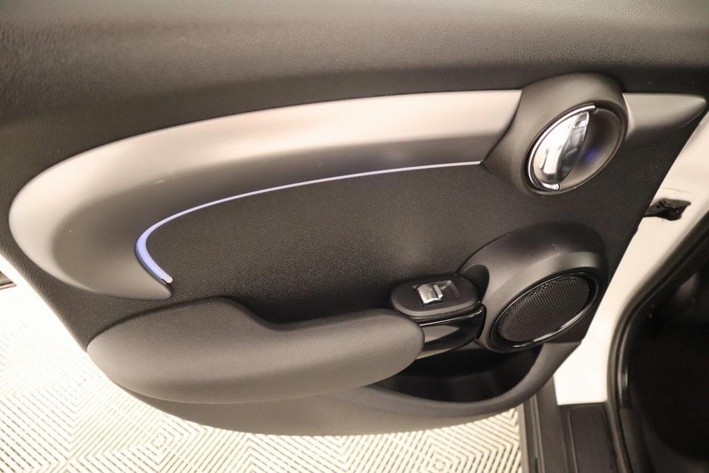 used 2024 MINI Hardtop car, priced at $26,109