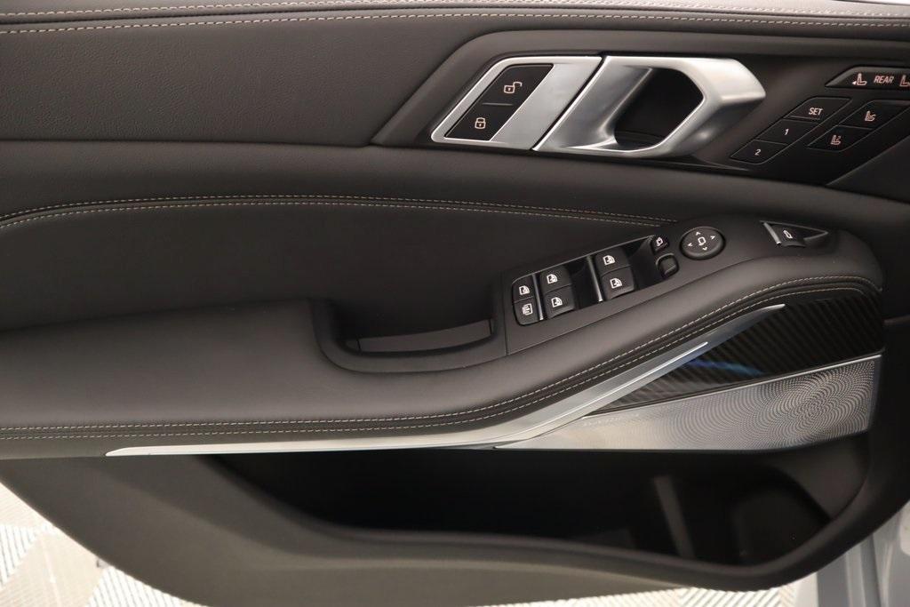 new 2026 BMW ALPINA XB7 car, priced at $161,425