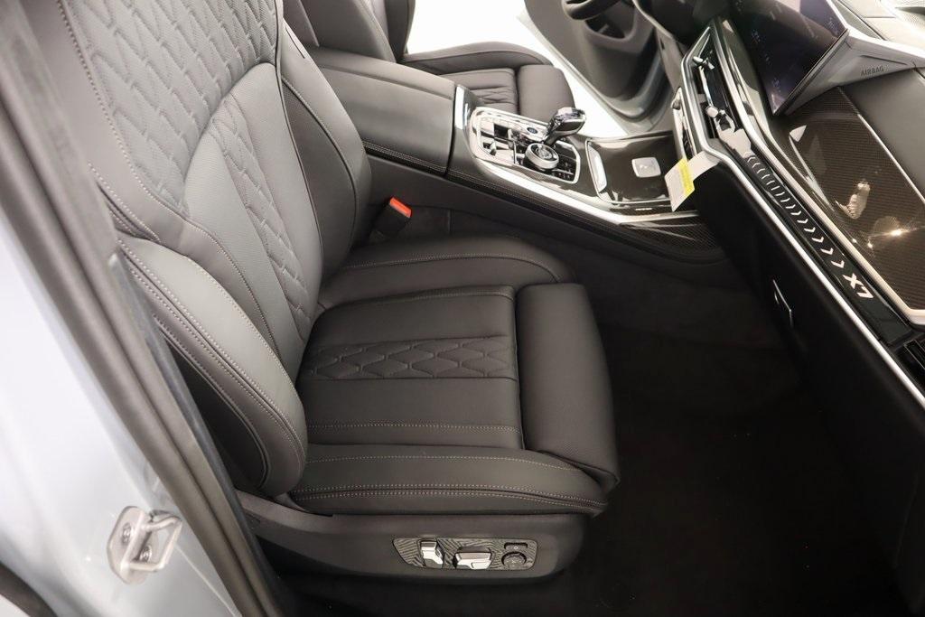 new 2026 BMW ALPINA XB7 car, priced at $161,425