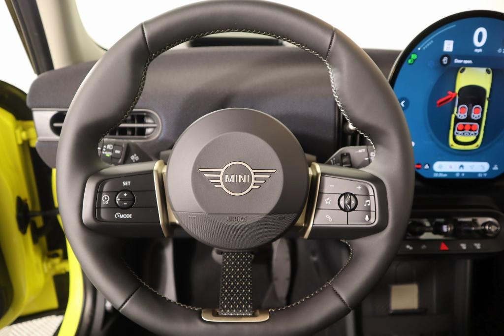 new 2025 MINI Hardtop car, priced at $37,480