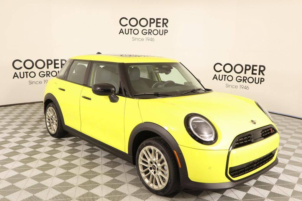 new 2025 MINI Hardtop car, priced at $37,480