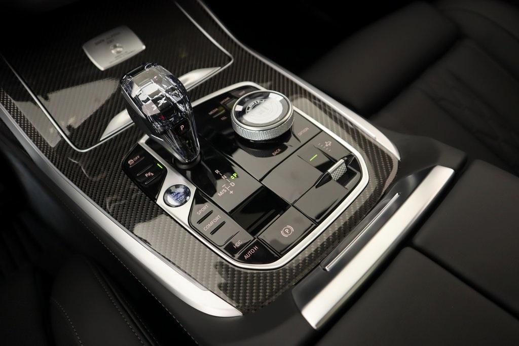 new 2026 BMW ALPINA XB7 car, priced at $161,425