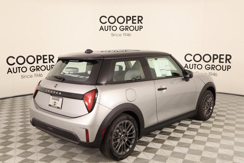new 2025 MINI Hardtop car, priced at $32,430