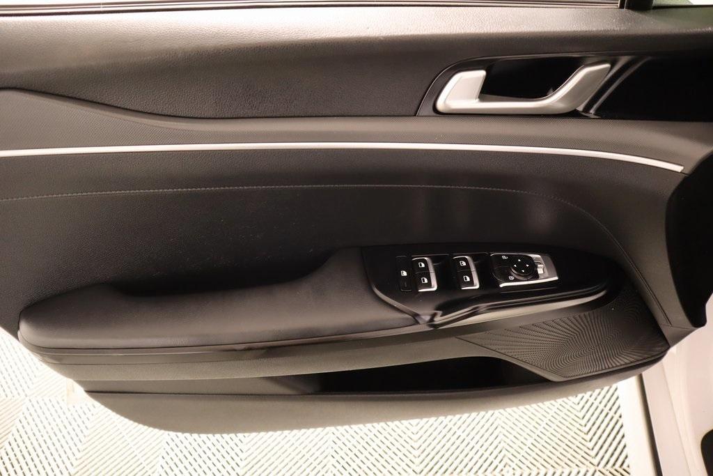 used 2022 Kia K5 car, priced at $17,001
