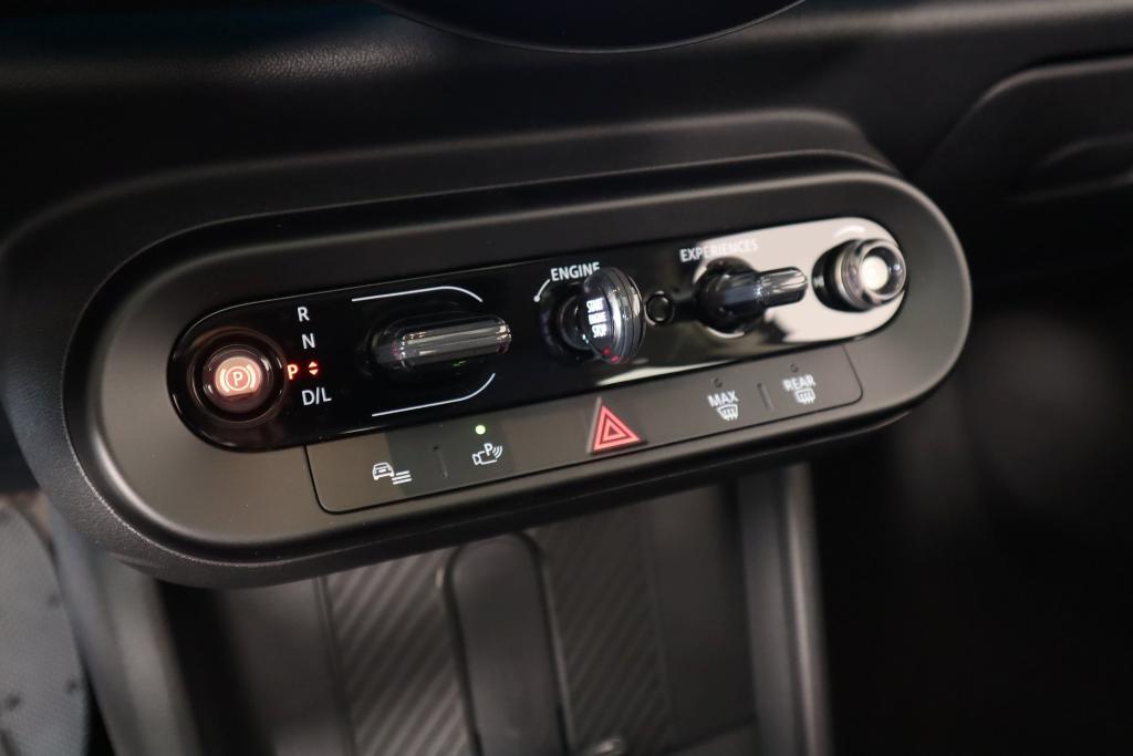 new 2025 MINI Hardtop car, priced at $35,595