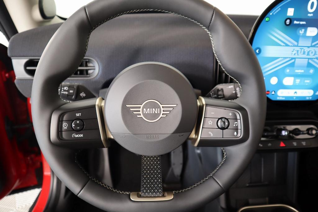 new 2025 MINI Hardtop car, priced at $35,595