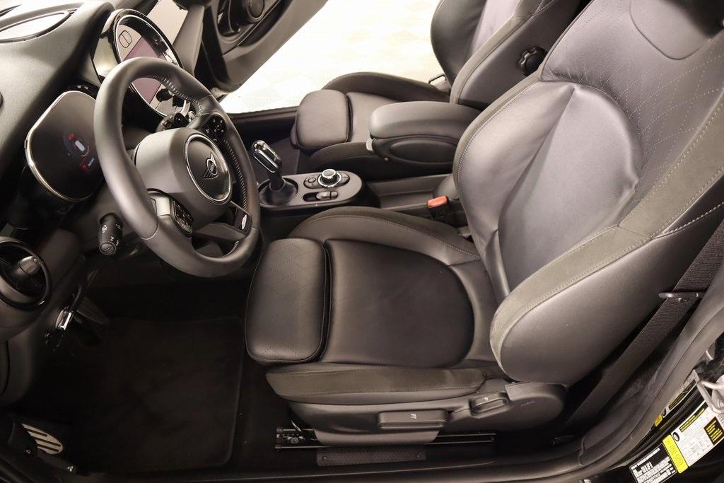 used 2023 MINI Hardtop car, priced at $31,500