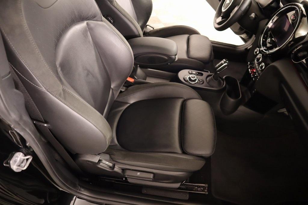 used 2023 MINI Hardtop car, priced at $31,500