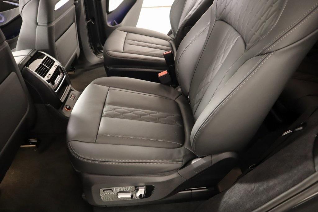 new 2026 BMW ALPINA XB7 car, priced at $163,375