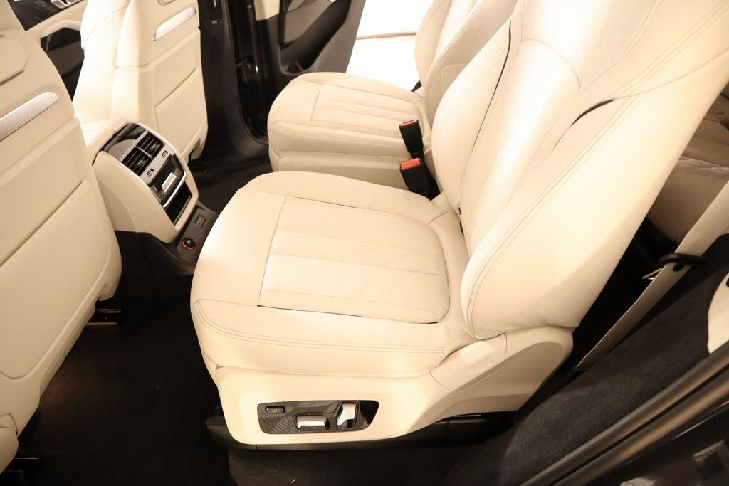 new 2026 BMW X7 car, priced at $103,705
