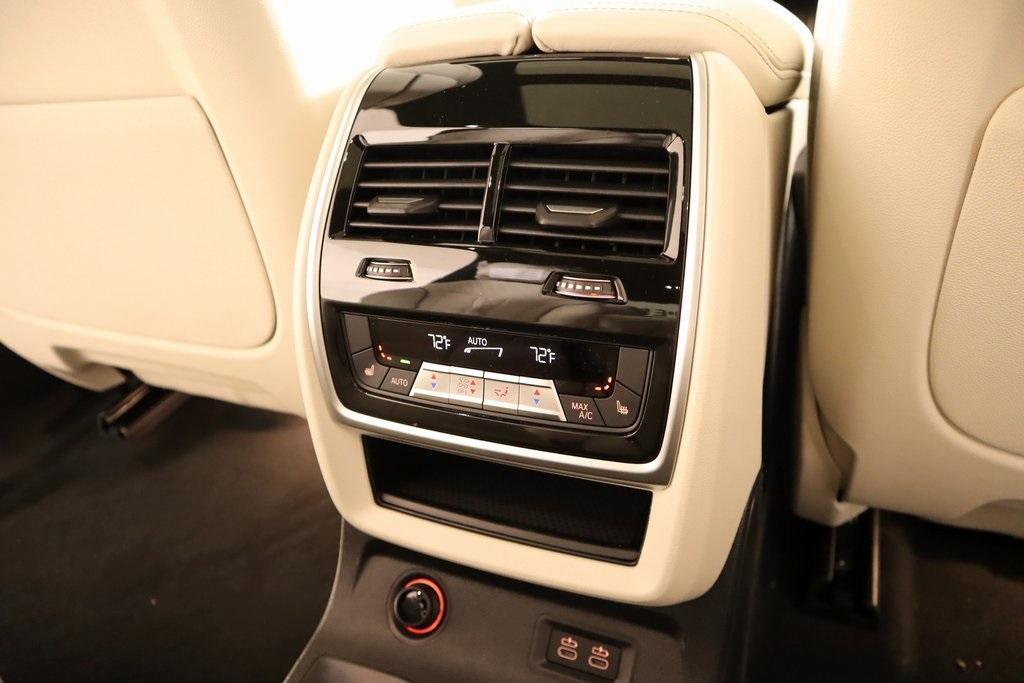 new 2026 BMW X7 car, priced at $103,705