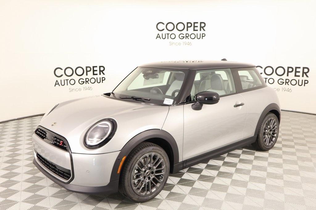 new 2025 MINI Hardtop car, priced at $35,755