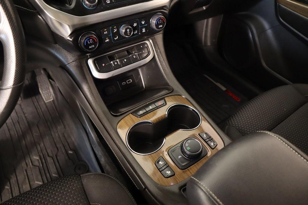 used 2023 GMC Acadia car, priced at $28,806