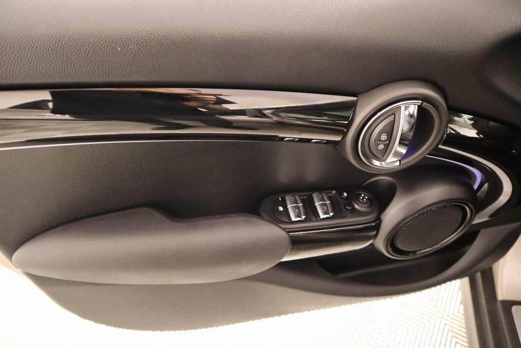used 2023 MINI Hardtop car, priced at $26,312