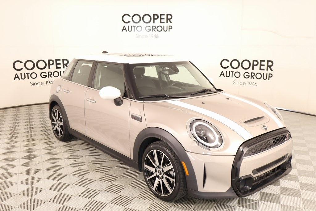 used 2023 MINI Hardtop car, priced at $26,470