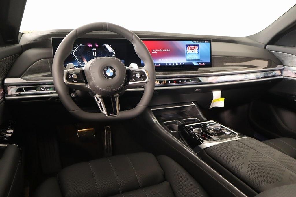 new 2025 BMW 760 car, priced at $129,400