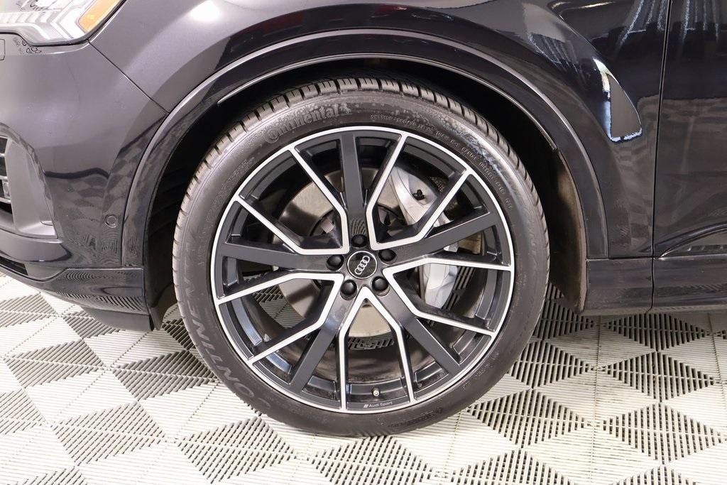 used 2020 Audi Q7 car, priced at $32,490