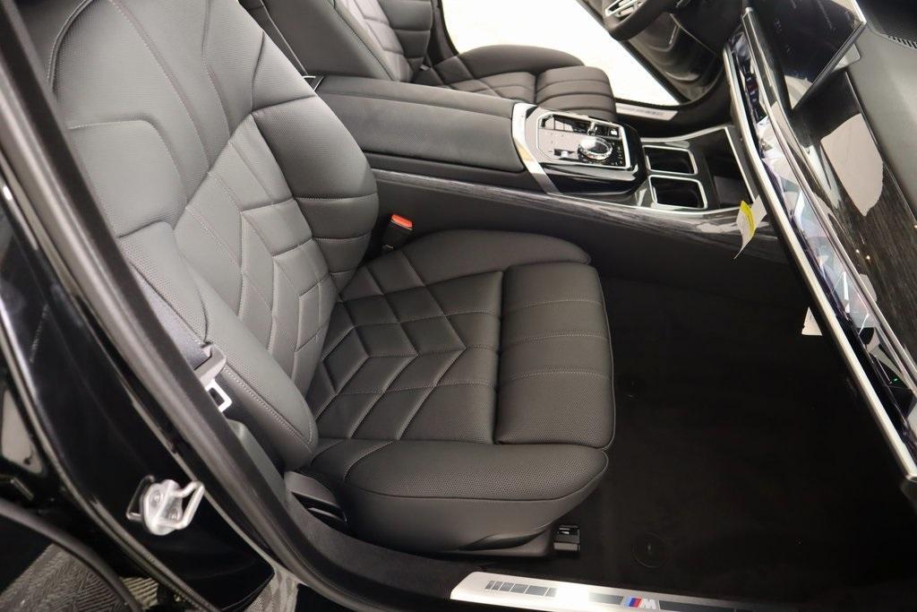 new 2025 BMW 760 car, priced at $134,150