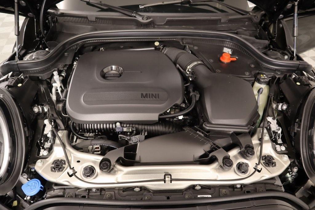 new 2025 MINI Hardtop car, priced at $33,030