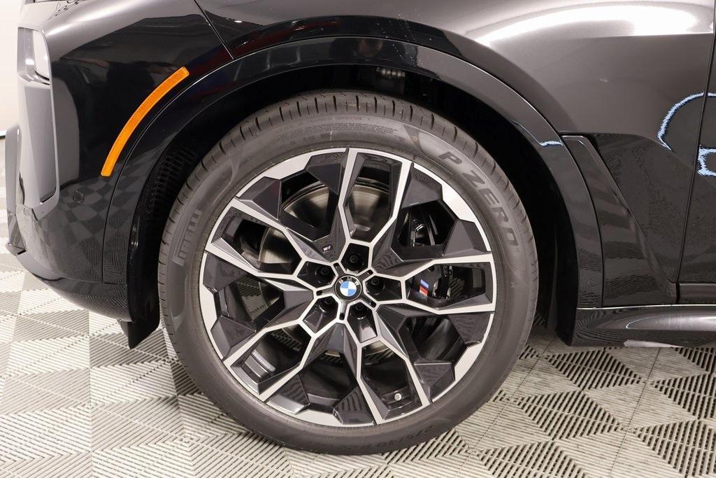 new 2026 BMW X7 car, priced at $99,805
