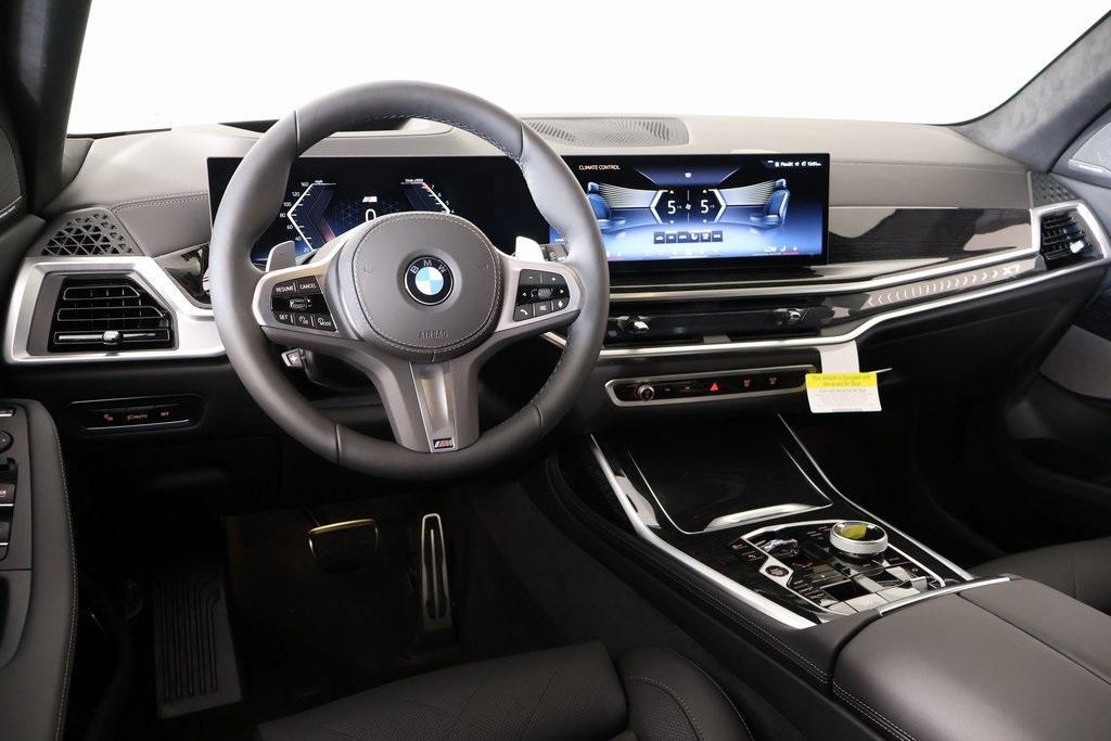 new 2026 BMW X7 car, priced at $99,805