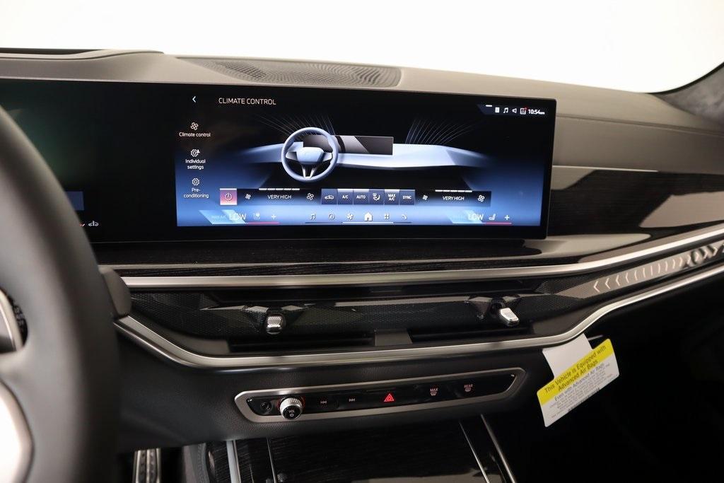 new 2026 BMW X7 car, priced at $104,805