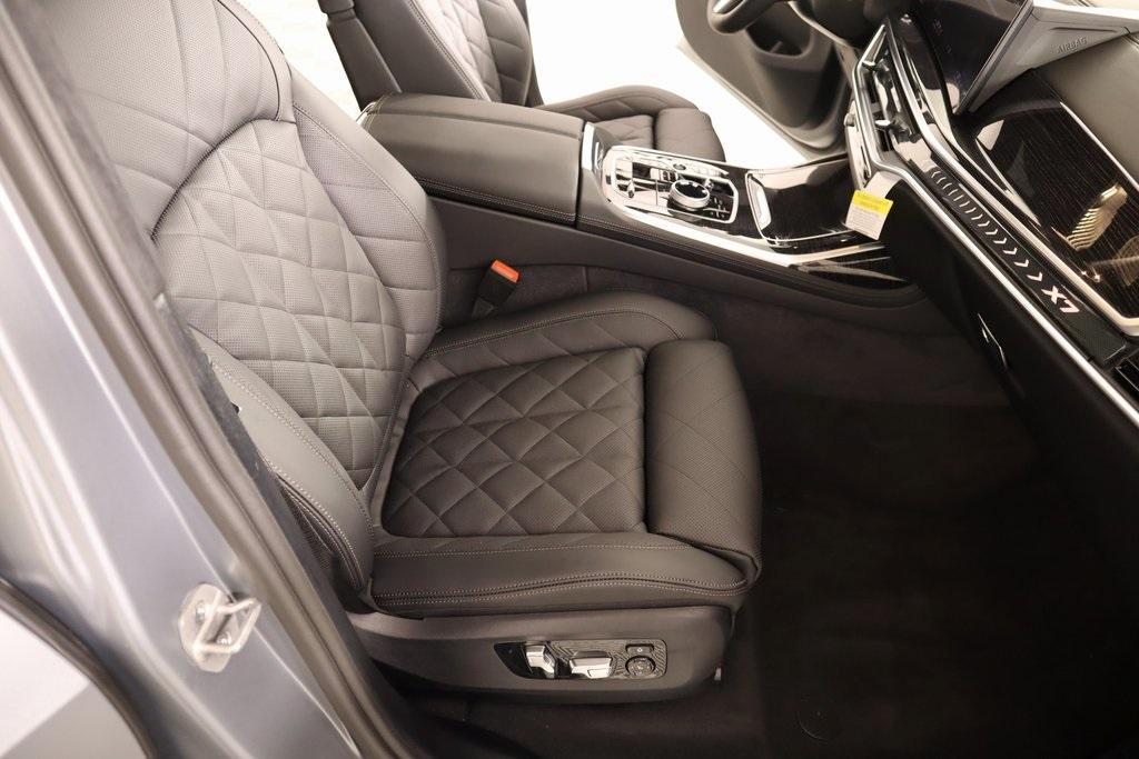 new 2026 BMW X7 car, priced at $104,805