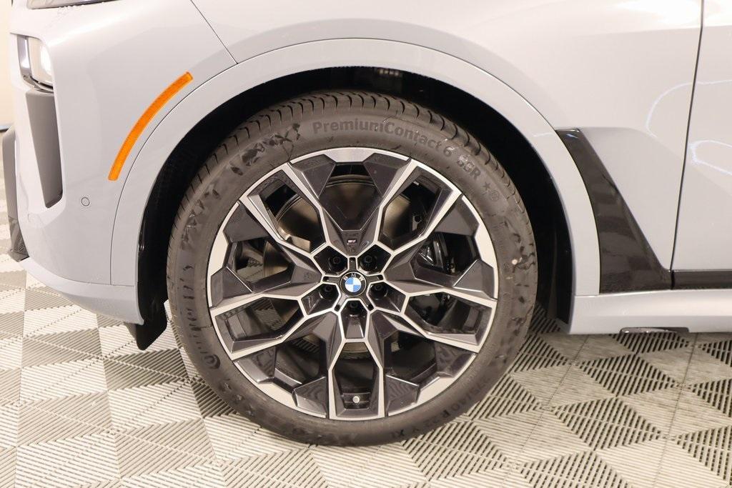 new 2026 BMW X7 car, priced at $97,705
