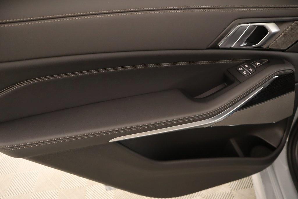 new 2026 BMW X7 car, priced at $97,705