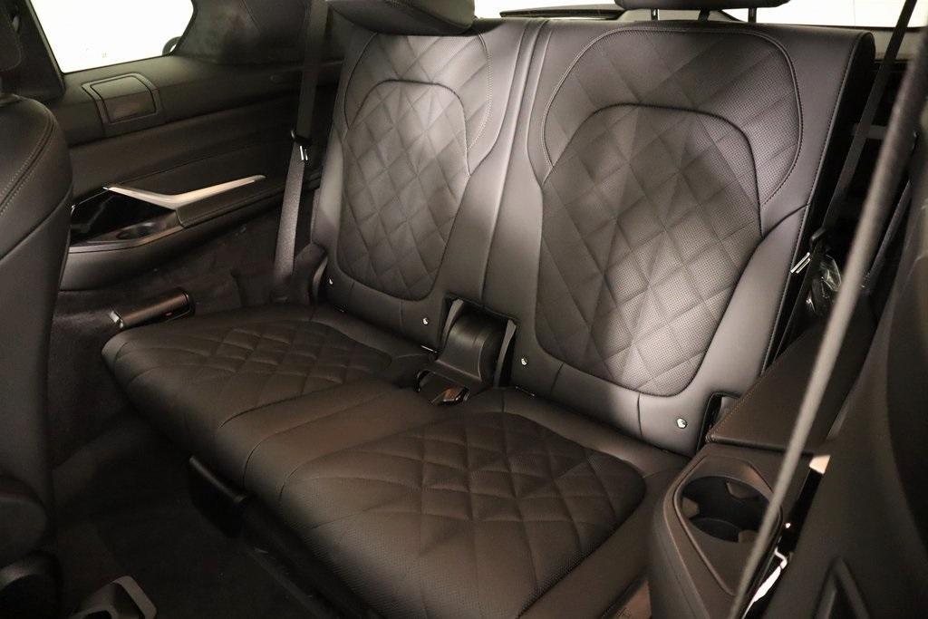new 2026 BMW X7 car, priced at $97,705