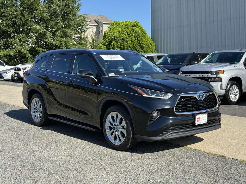 used 2023 Toyota Highlander Hybrid car, priced at $44,988