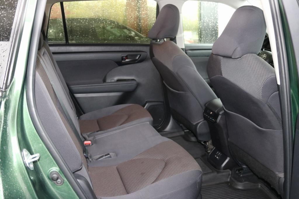 used 2023 Toyota Highlander car