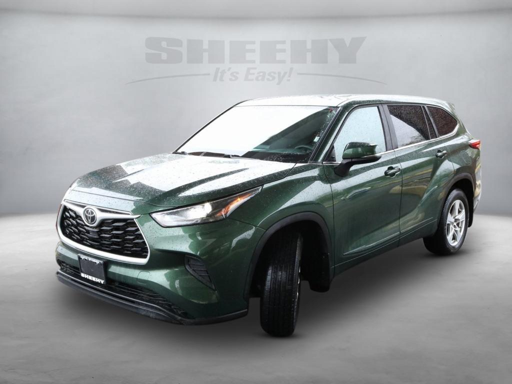 used 2023 Toyota Highlander car