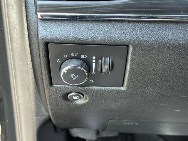 used 2021 Jeep Grand Cherokee car, priced at $19,987
