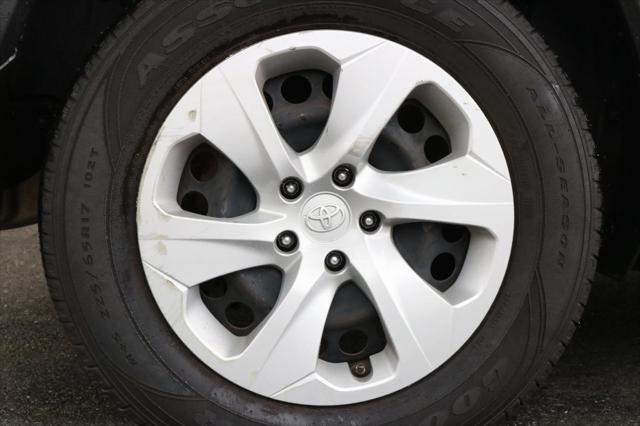 used 2021 Toyota RAV4 car, priced at $25,770