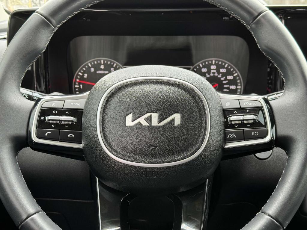 used 2023 Kia Sorento car, priced at $30,988