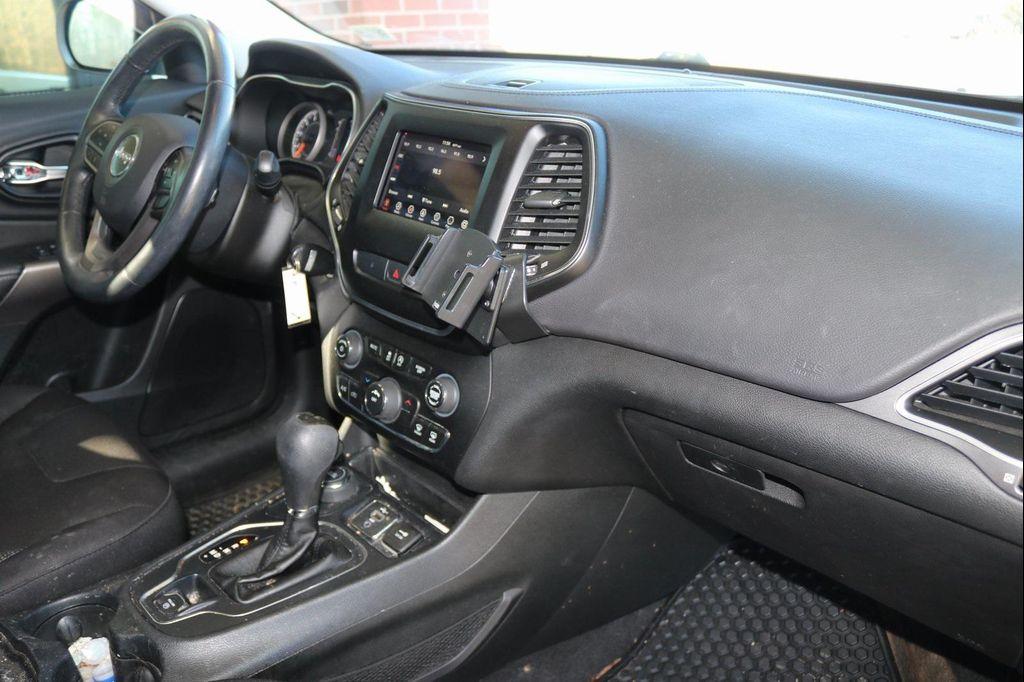used 2019 Jeep Cherokee car, priced at $17,988