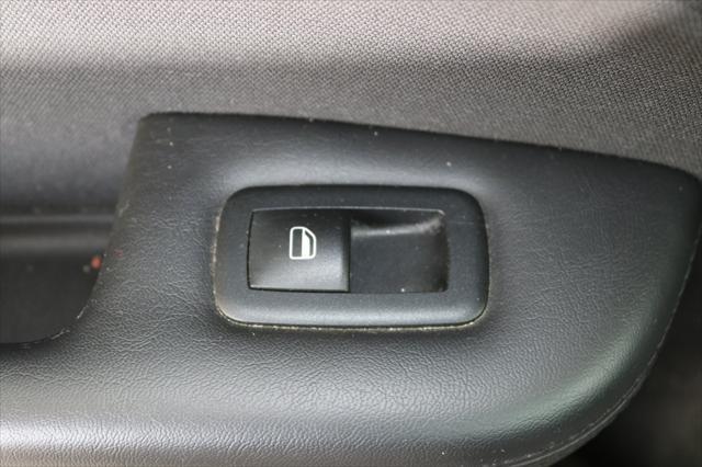 used 2016 Chrysler 200 car, priced at $9,995