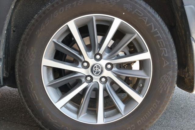 used 2019 Toyota Highlander car, priced at $26,825