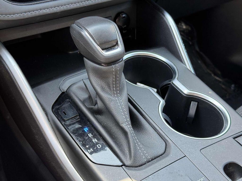 used 2023 Toyota Highlander car, priced at $31,988