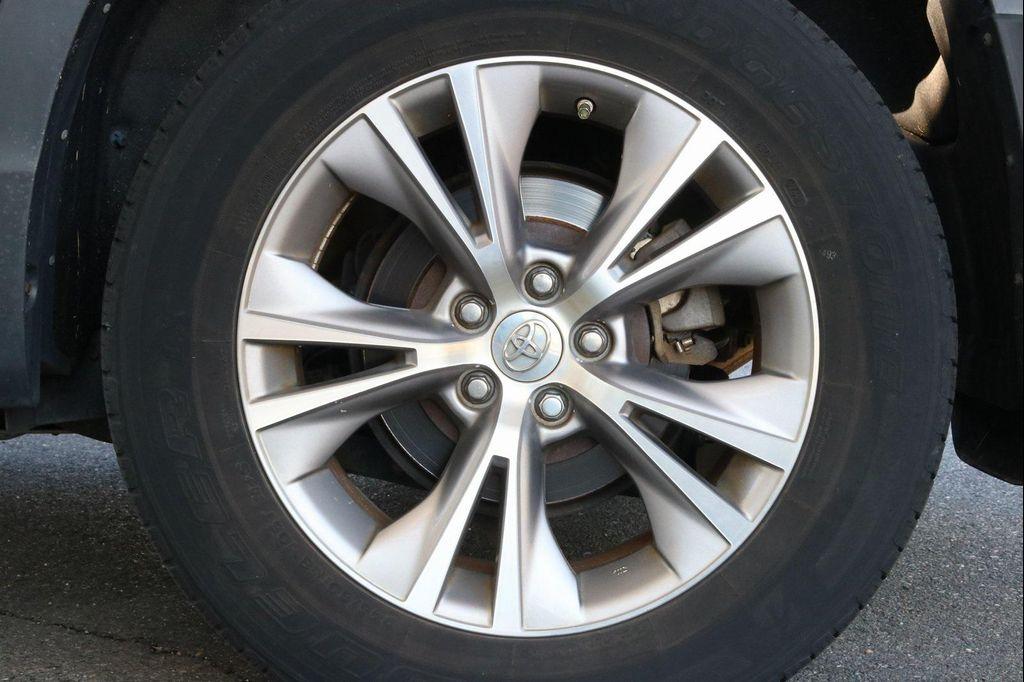 used 2015 Toyota Highlander car, priced at $16,988