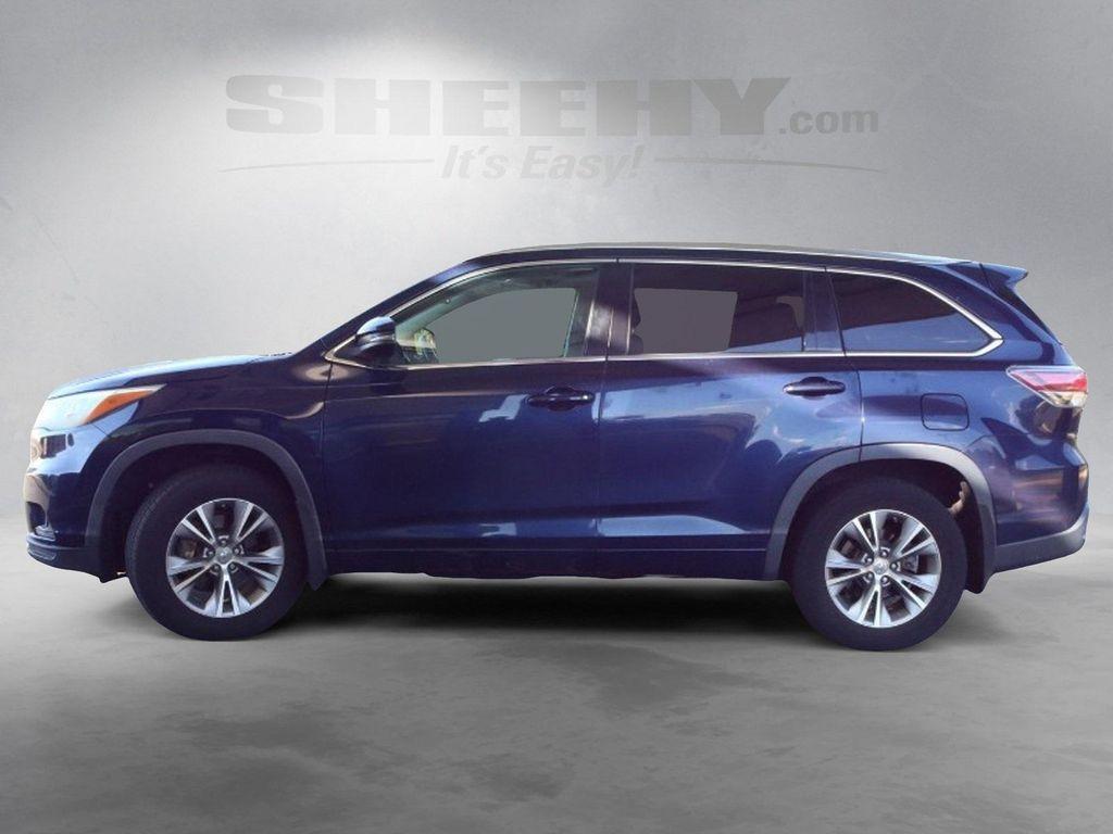used 2015 Toyota Highlander car, priced at $16,988