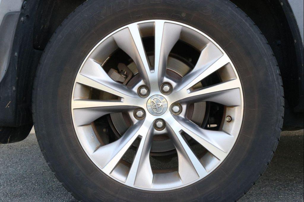 used 2015 Toyota Highlander car, priced at $16,988