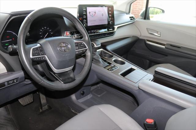 used 2023 Toyota Sienna car, priced at $41,700