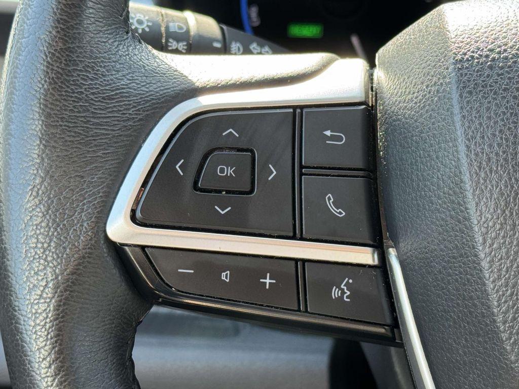 used 2023 Toyota Sienna car, priced at $39,697