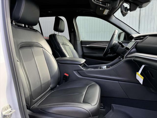 used 2024 Jeep Grand Cherokee car, priced at $38,987