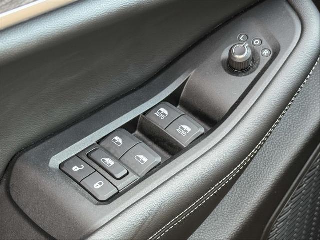used 2024 Jeep Grand Cherokee car, priced at $38,987