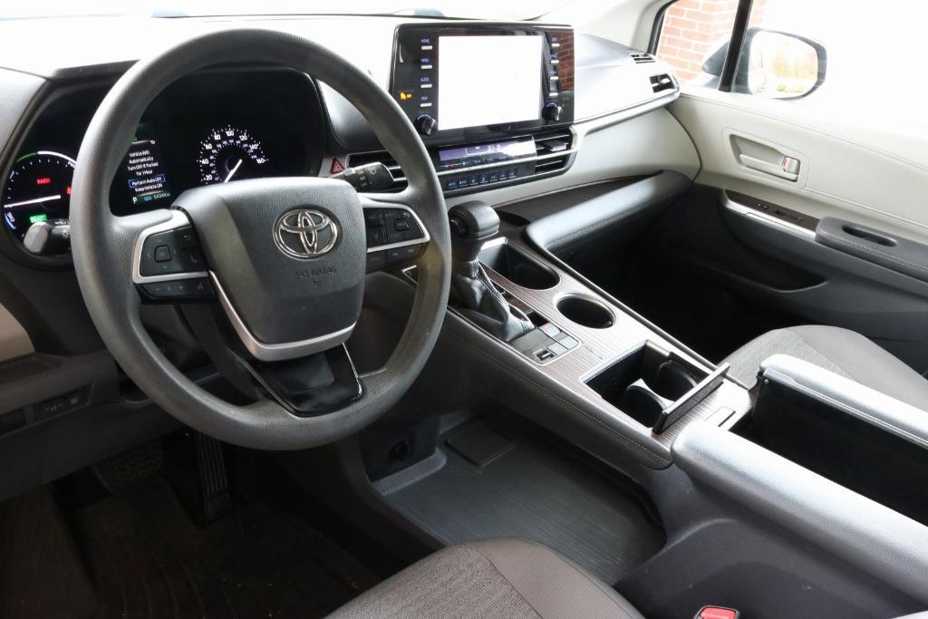 used 2021 Toyota Sienna car, priced at $34,404